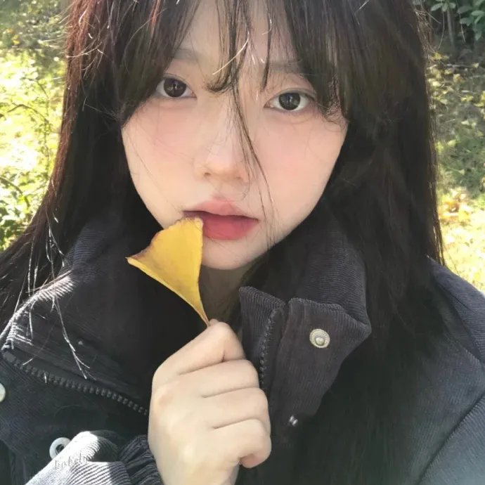 有些女孩这样做