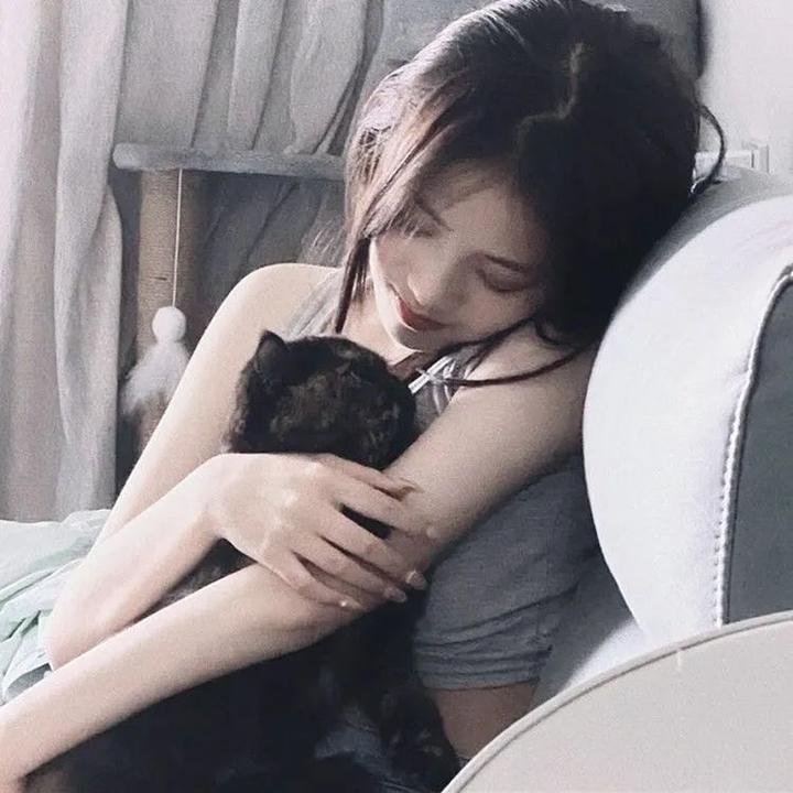 美人无泪